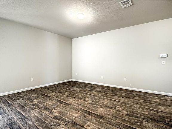 5th image of 505 Independence Ave