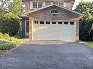 27 Radford Cres, Markham, ON L3P4A2