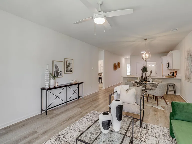 744 S Beltline Blvd — Photo 8