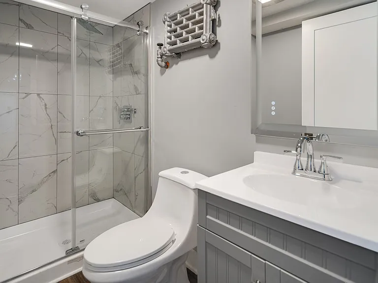 109 Williams St — Photo 102