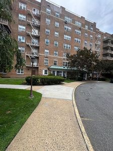 151-15 84th St #3E, Jamaica, NY, 11414