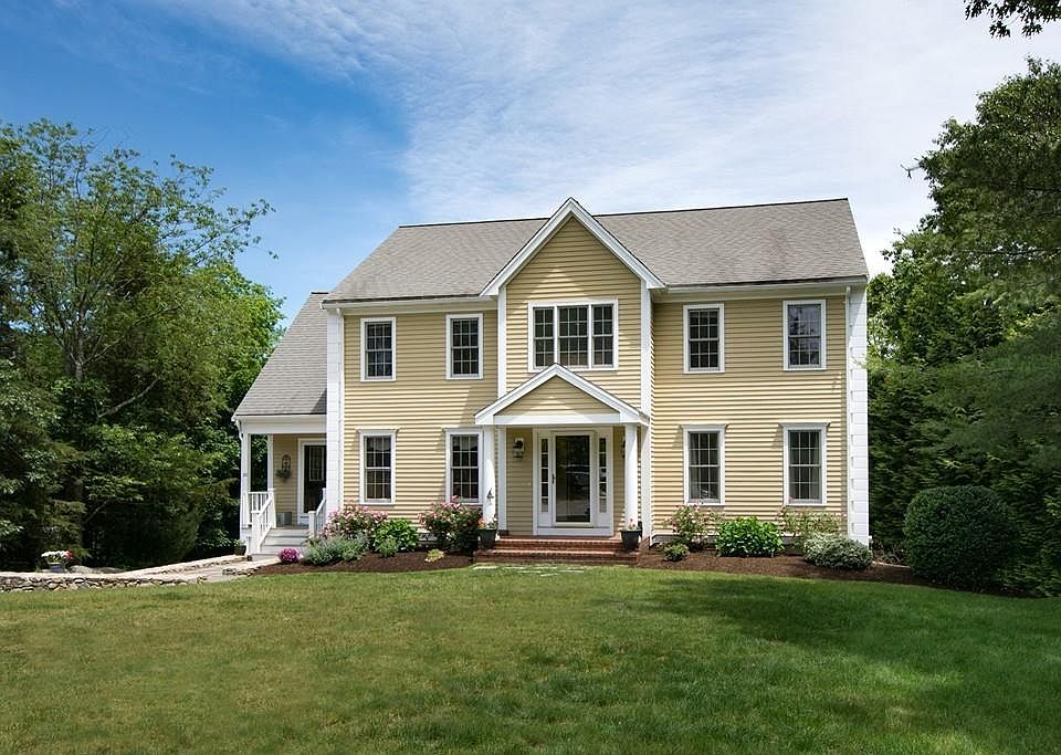 1st image of 20 Ledgewood Farm Dr