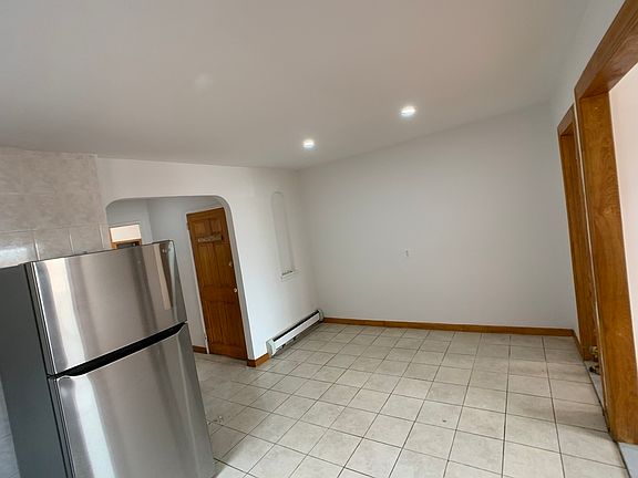 3rd image of 2530 Cropsey Ave Floor 3