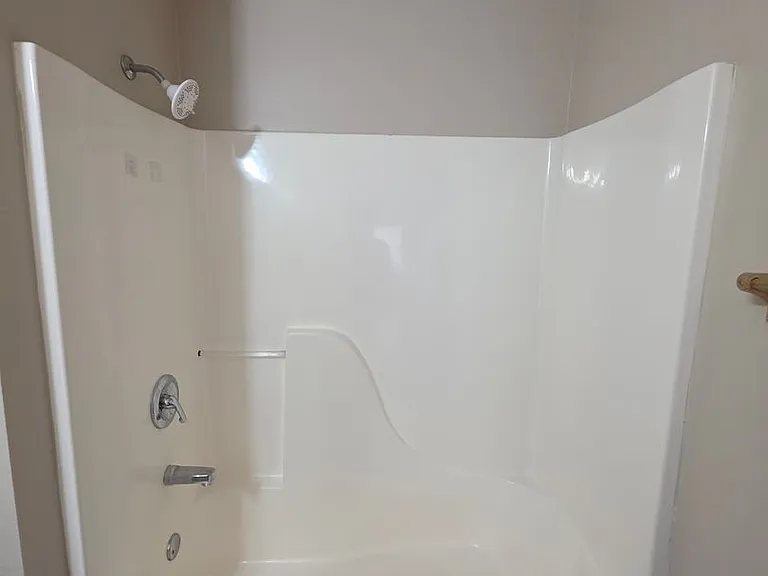 822 N El Paso Ave — Photo 11