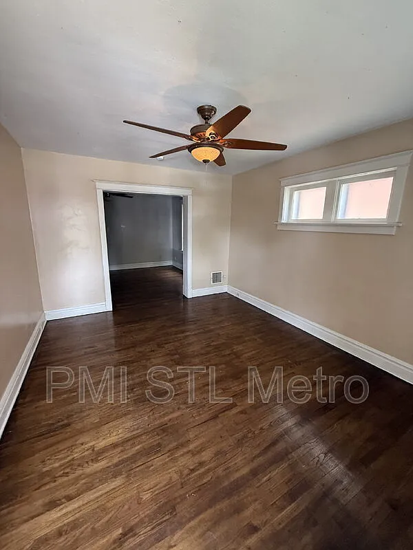 1 bed, 1.0 bath, 867 sqft, $800 — Photo 2