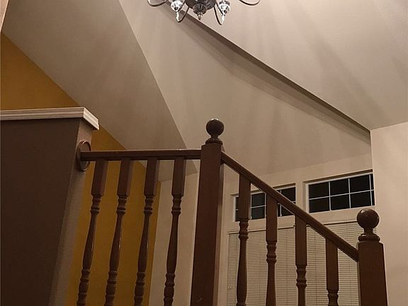 4th image of 18221 SE 261st Ct