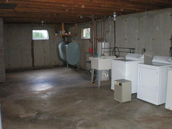 4th image of 59 Powhatton Dr