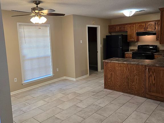 5th image of 1177 Custer Dr E