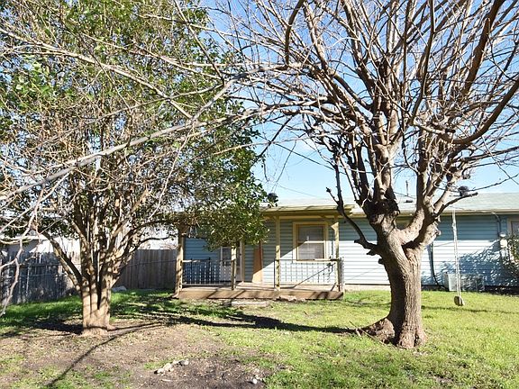 3rd image of 1127 Alta Vista Dr