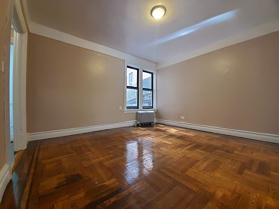 4th image of 3820 Waldo Ave APT J4