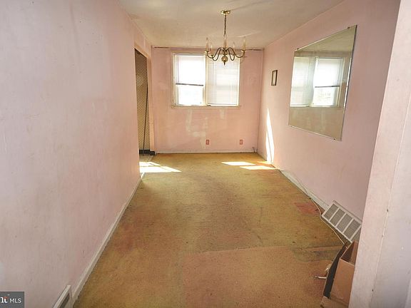 3rd image of 6517 Algard St