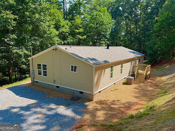 2nd image of 128 Somerset Pl