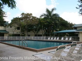 574 Westree Ln, Plantation, FL 33324