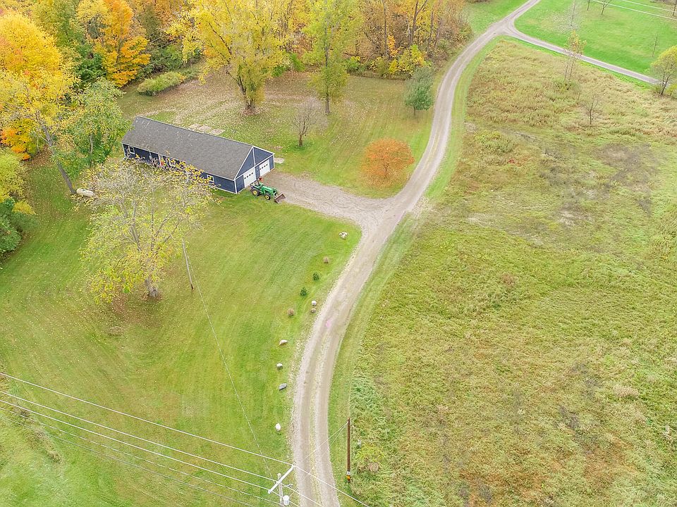 557 W James St, Lawrence, MI 49064 Zillow