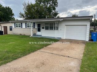 1560 Layven Ave, Florissant, MO