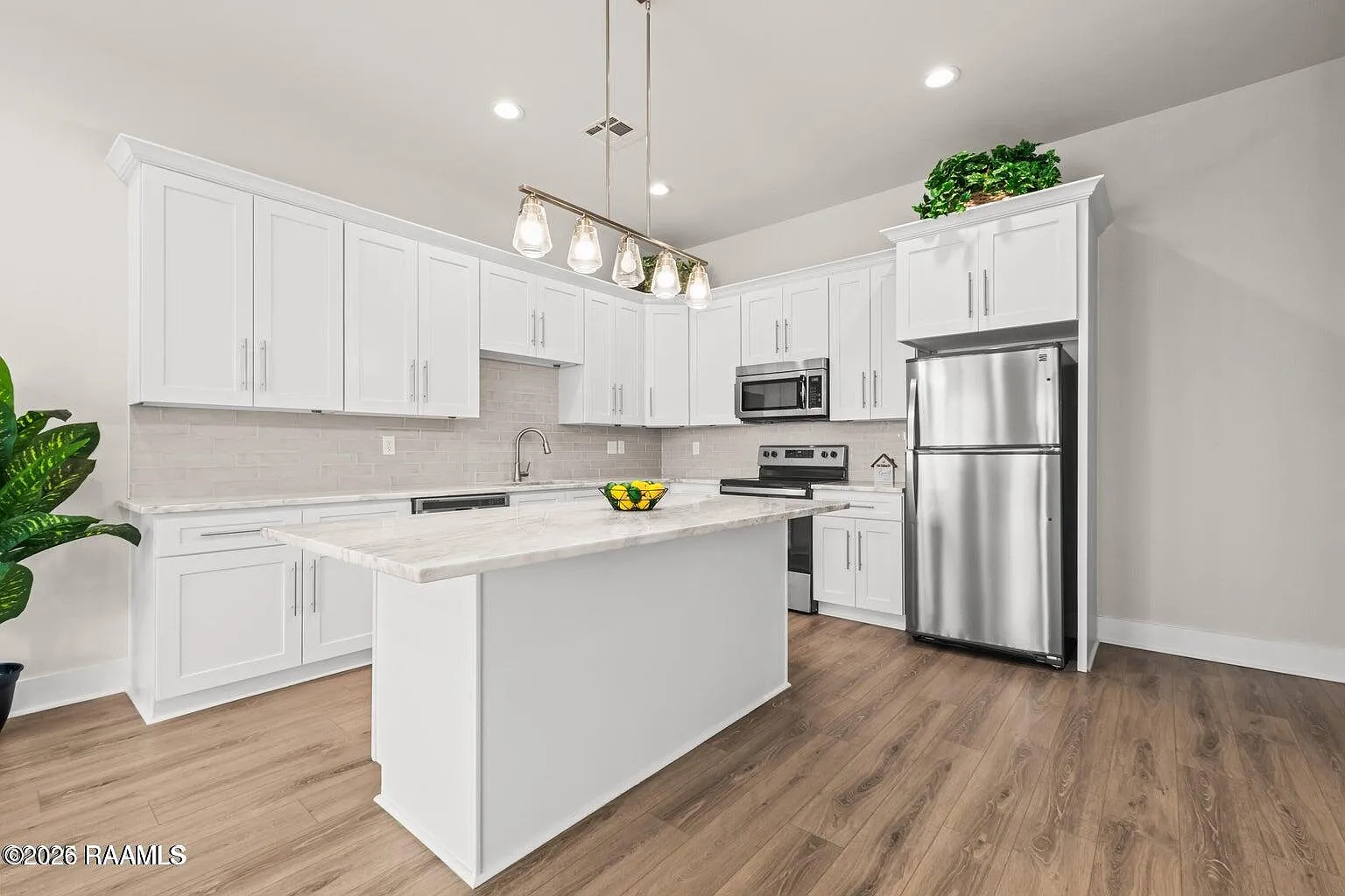2 bed, 2.5 bath, 1308 sqft, $2,000 — Photo 3
