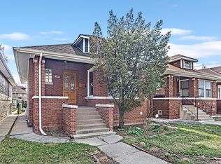 4733 W Addison St, Chicago, IL 60641