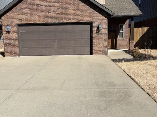 3104 SW Riverstone Ave, Bentonville, AR