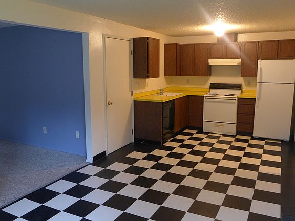 4th image of 8217 59th Ave E