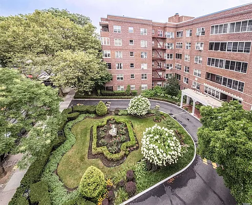 Sold by Charles Rutenberg Realty, Inc. | media 34