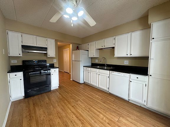 5th image of 1504 W Jefferson Ave Unit A