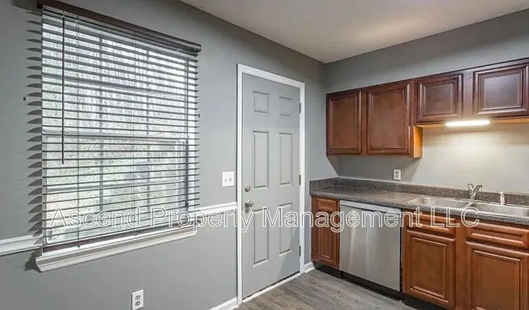 5822 Moody Sawyer Rd #B — Photo 8