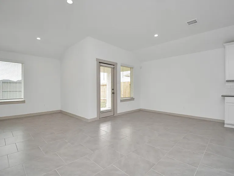 7731 Suffolk Valley Ln — Photo 28