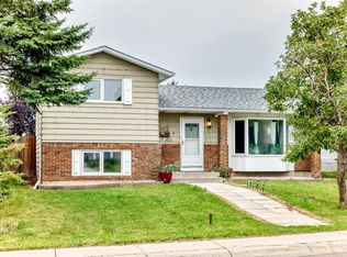 983 Rundlecairn Way NE, Calgary, AB T1Y 2W7