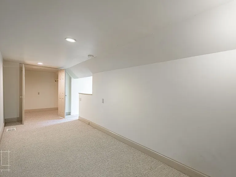 83 King Ave — Photo 49