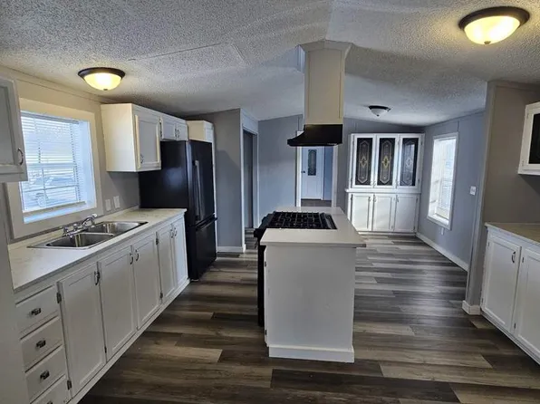 2737 W Washington Ctr #108, Fort Wayne, IN 46818