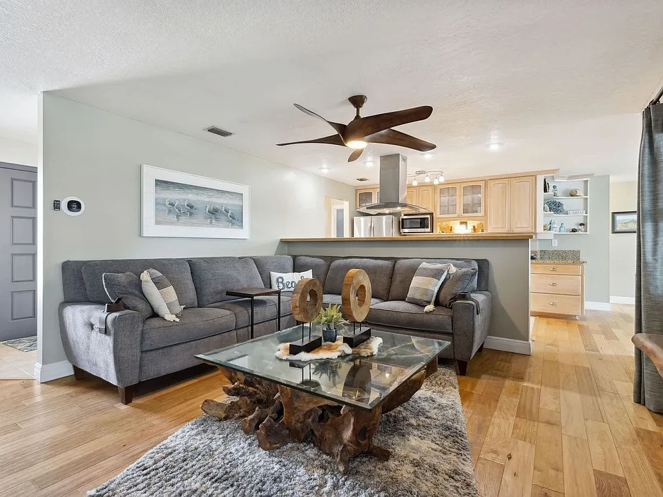 12 Fairway Dr #ID1381668P