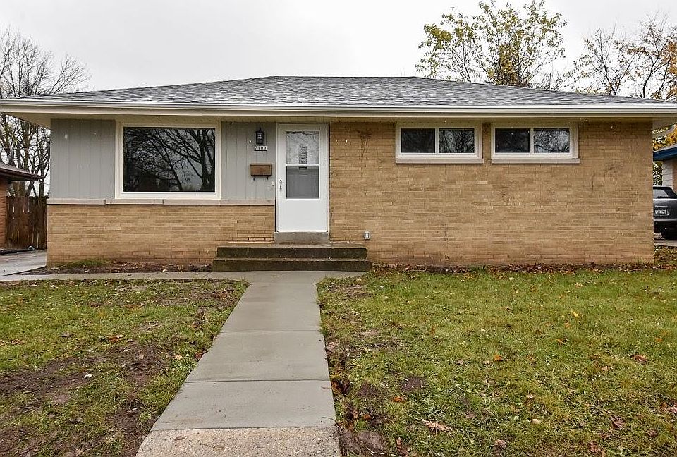 1st image of 7909 W Palmetto Ave