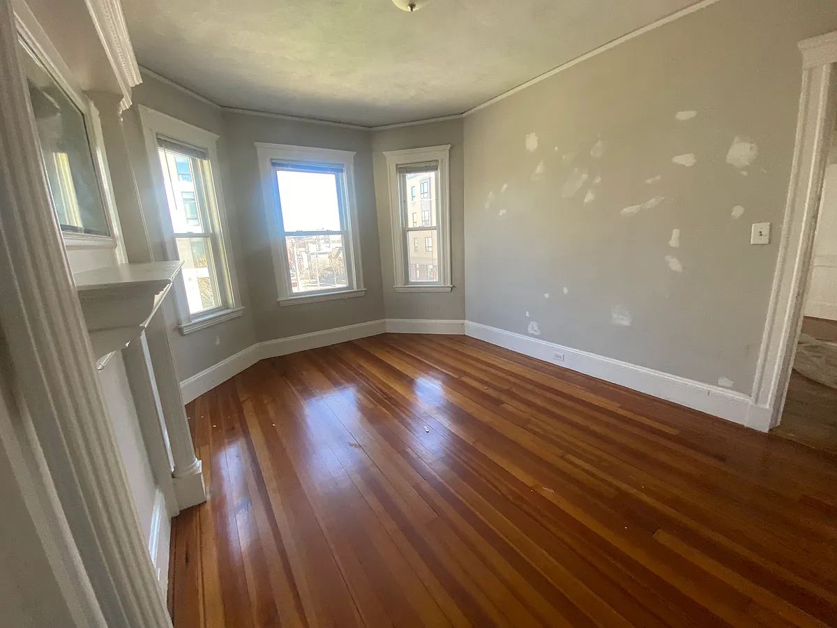 Building Photo - 36 N Beacon St #2