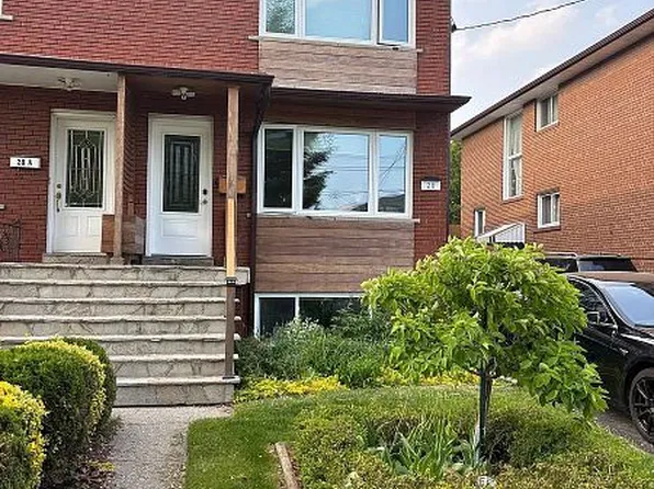 28 Jellicoe Ave, Toronto, ON M8W 1W1