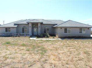 14670 Kingsdale Rd, Apple Valley, CA 92307