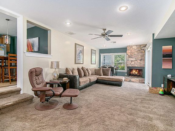 5th image of 2601 Broadmoor Dr