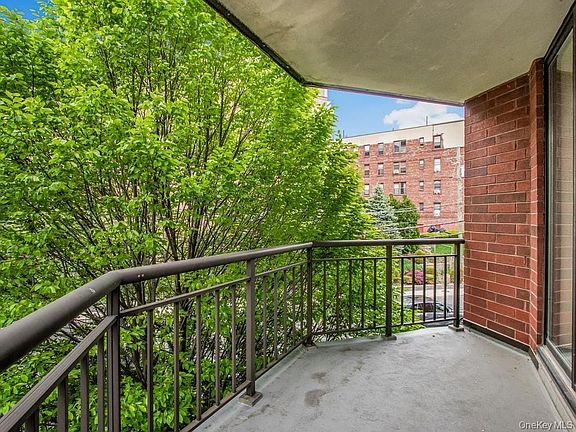 3rd image of 50 E Hartsdale Ave APT 3V
