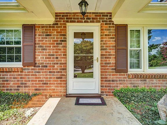 2nd image of 119 Mayfield Dr