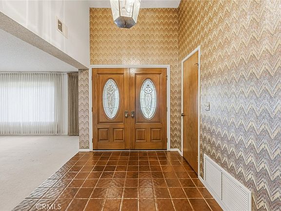 5th image of 37295 Oakview Rd