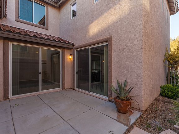 Courtyard off of sideyard