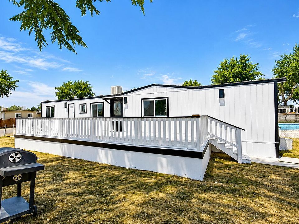 1st image of 1617 E Avenue I Space 75