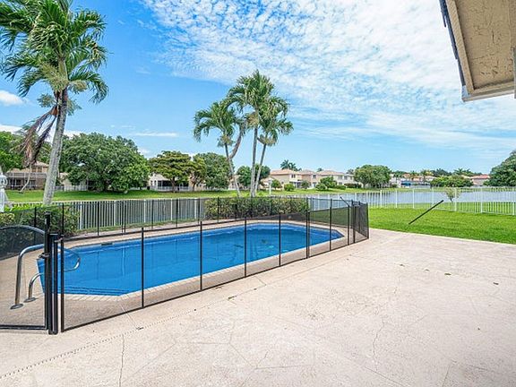2nd image of 7366 Ashley Shores Cir