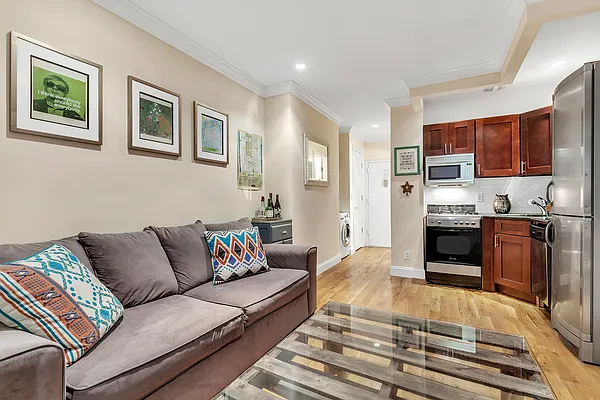 Rented by Cooper & Cooper Real Estate | media 4