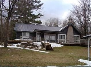7105 Vedder Fisher Dr, East Jordan, MI 49727