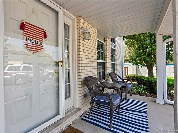 4th image of 17012 Circle Dr W