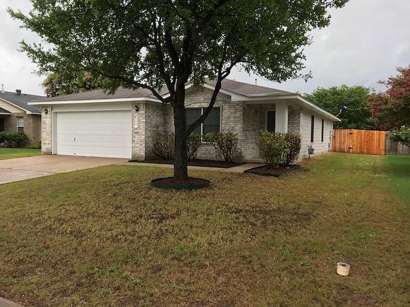 1st image of 609 Rebecca Ln