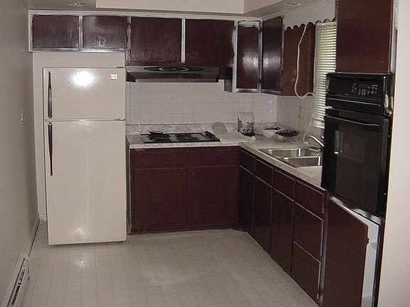 4th image of 5531 Cape Henry Ave