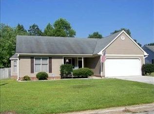 110 Raintree Cir, Jacksonville, NC 28540