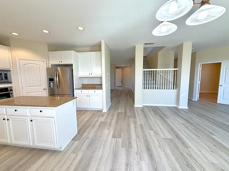 40220 Emily Pl — Photo 22