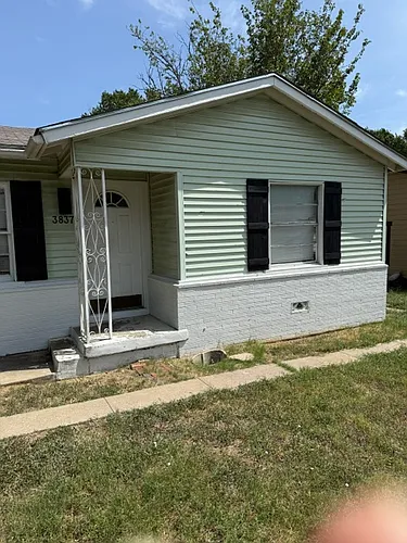 3837 Childress St Photo 1